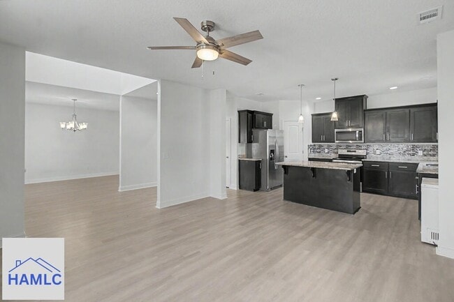 Building Photo - 965 Meloney Dr