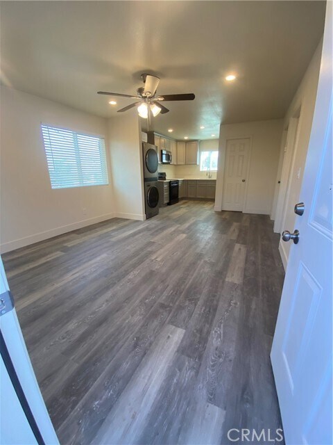 Foto del edificio - 11336 San Juan St