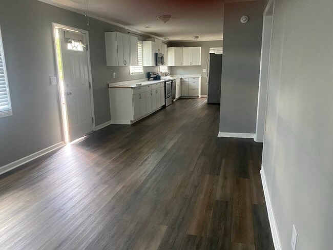 Building Photo - 255 Roberson Rd