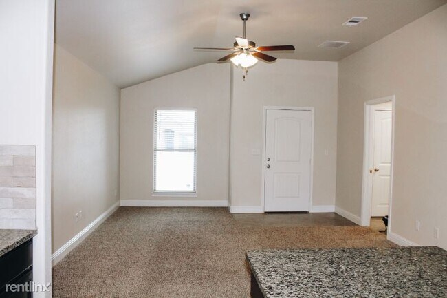 Foto del edificio - 3 br, 2 bath House - 6829 Rio Pl
