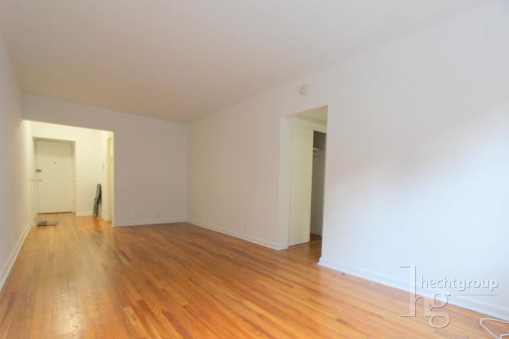 Building Photo - 128 E 91st St