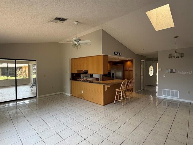 Foto del edificio - 7428 Tranquil Dr