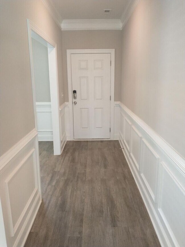 Foto del edificio - Just Listed in Benson, NC! Your dream home awaits — 4 bedrooms, tons of space, and gorgeous upgra...