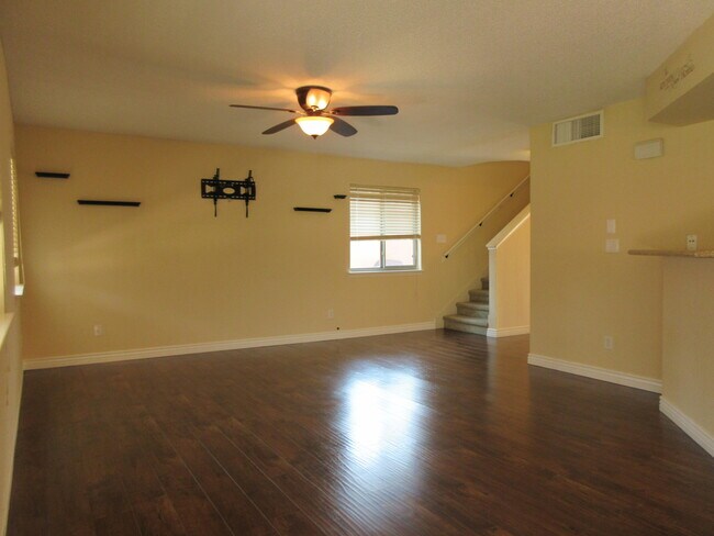 Foto del edificio - 14310 Island Point Dr