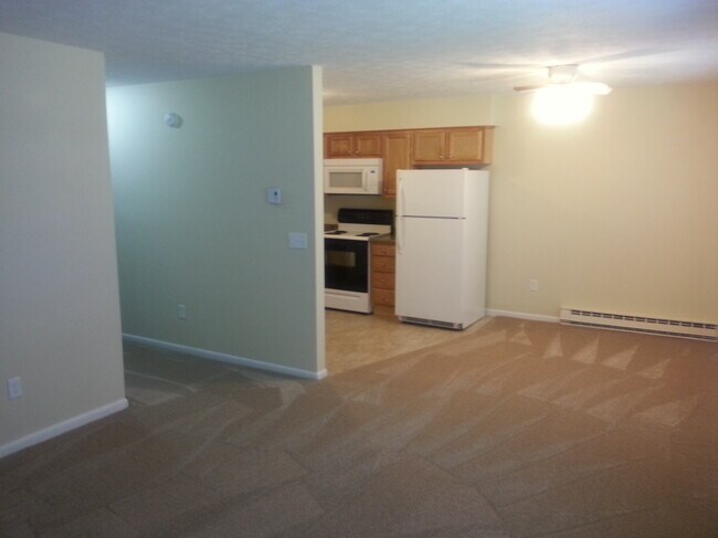 Livingroom toward Kitchen - 3264 Watkins Rd