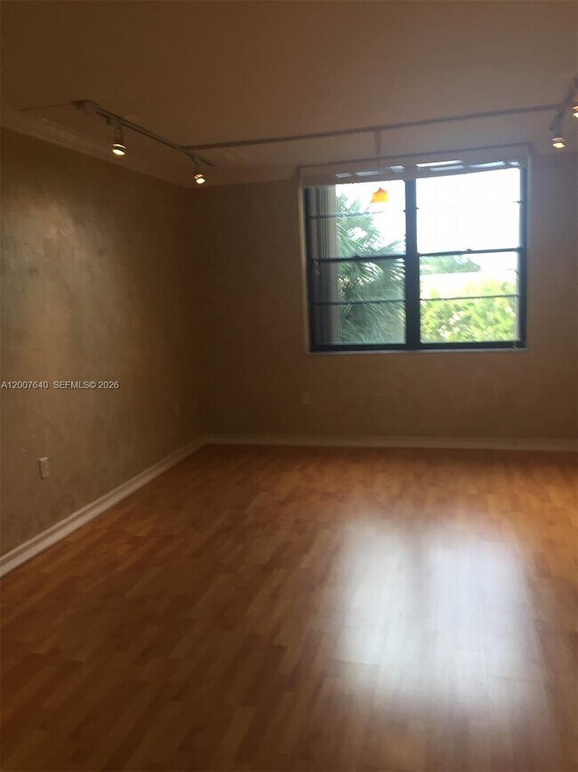 Foto del edificio - 10825 SW 112th Ave