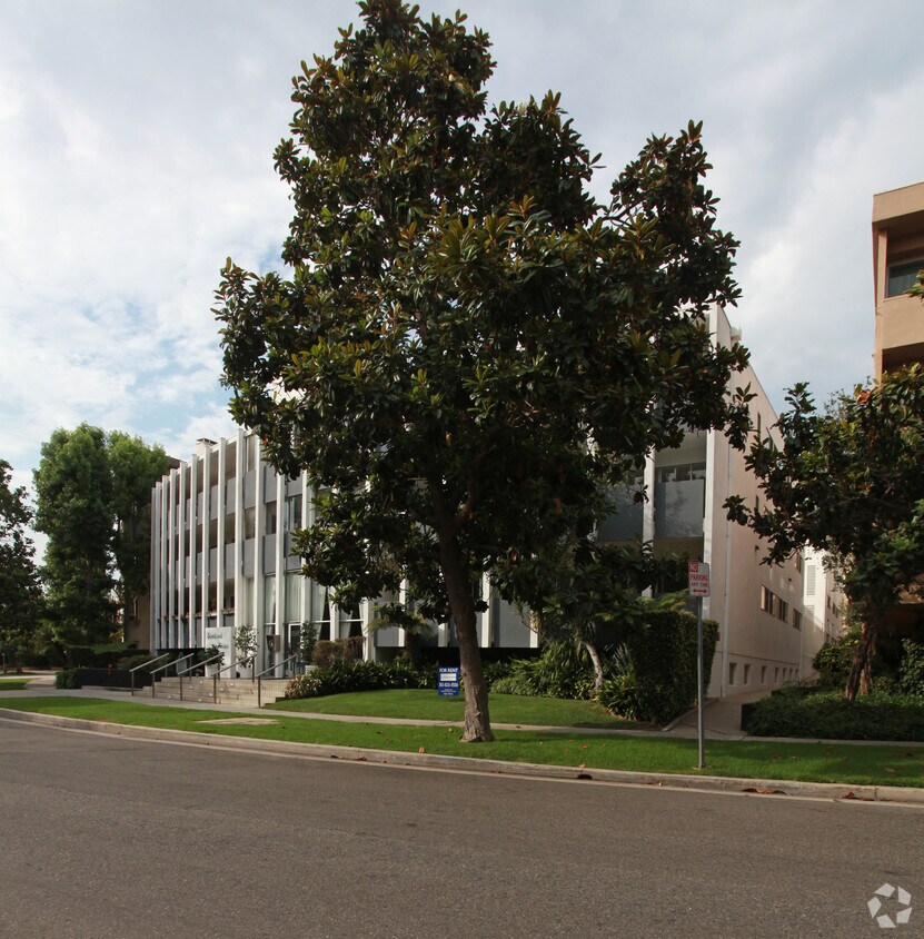 Foto del edificio - Brentwood Terrace