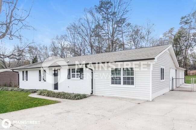 Building Photo - 220 PINE RD, MOUNT HOLLY, NC 28120