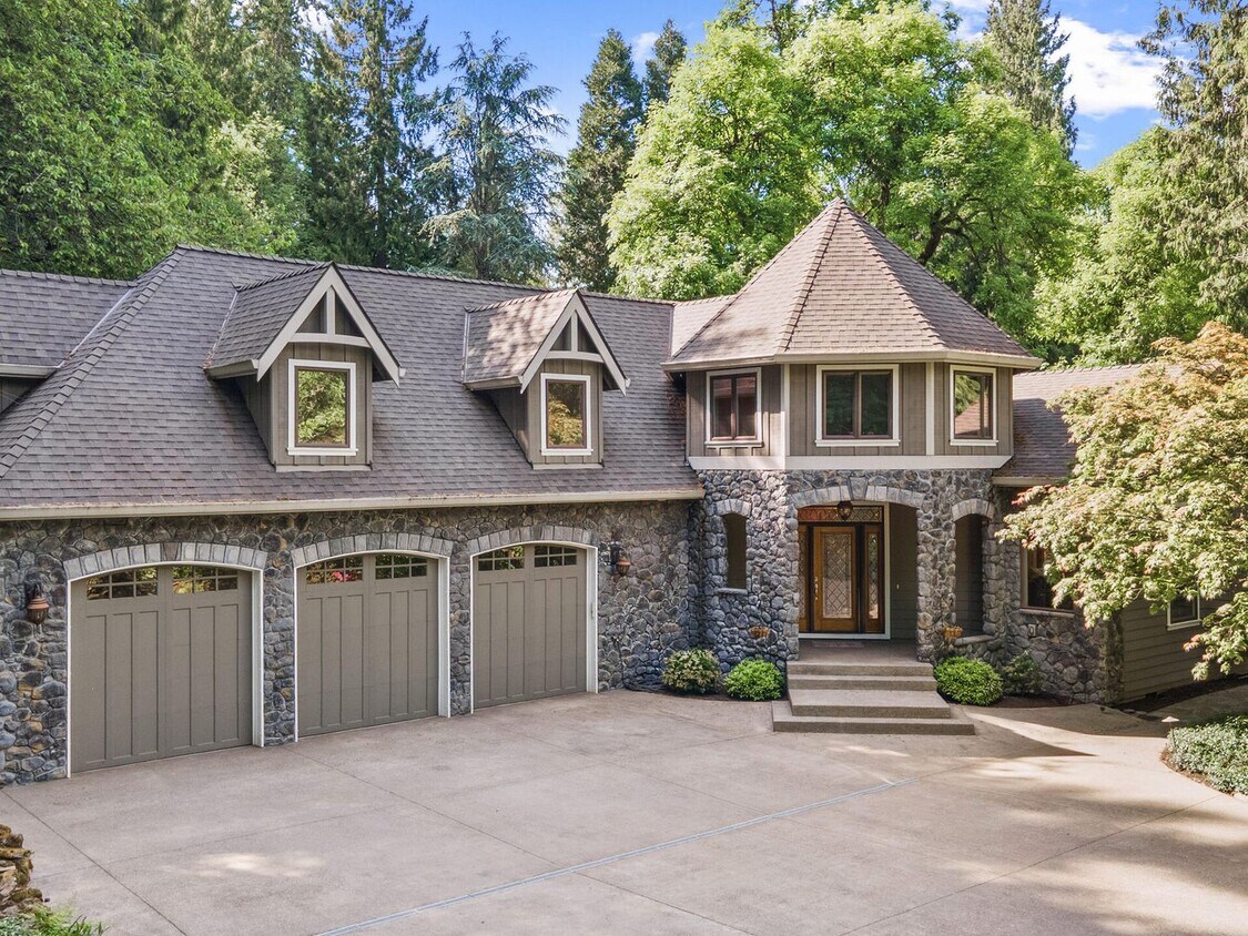 Foto principal - 4207 SE Aldercrest Rd