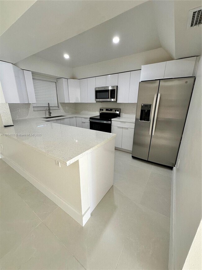 Foto del edificio - 5151 SW 121st Terrace