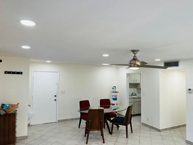 New fan - 371 SW 8th St
