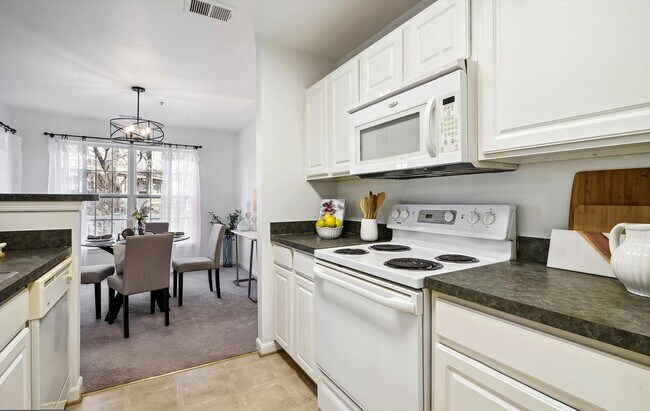 Building Photo - 2161 Scotts Crossing Ct