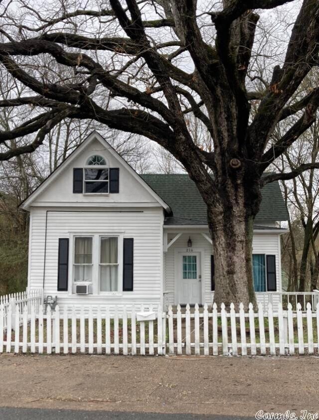 216 Elizabeth Terrace, Hot Springs, AR 71901 House for Rent in Hot