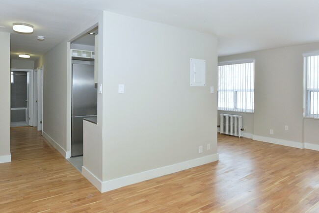 Building Photo - 25 Eccleston Dr
