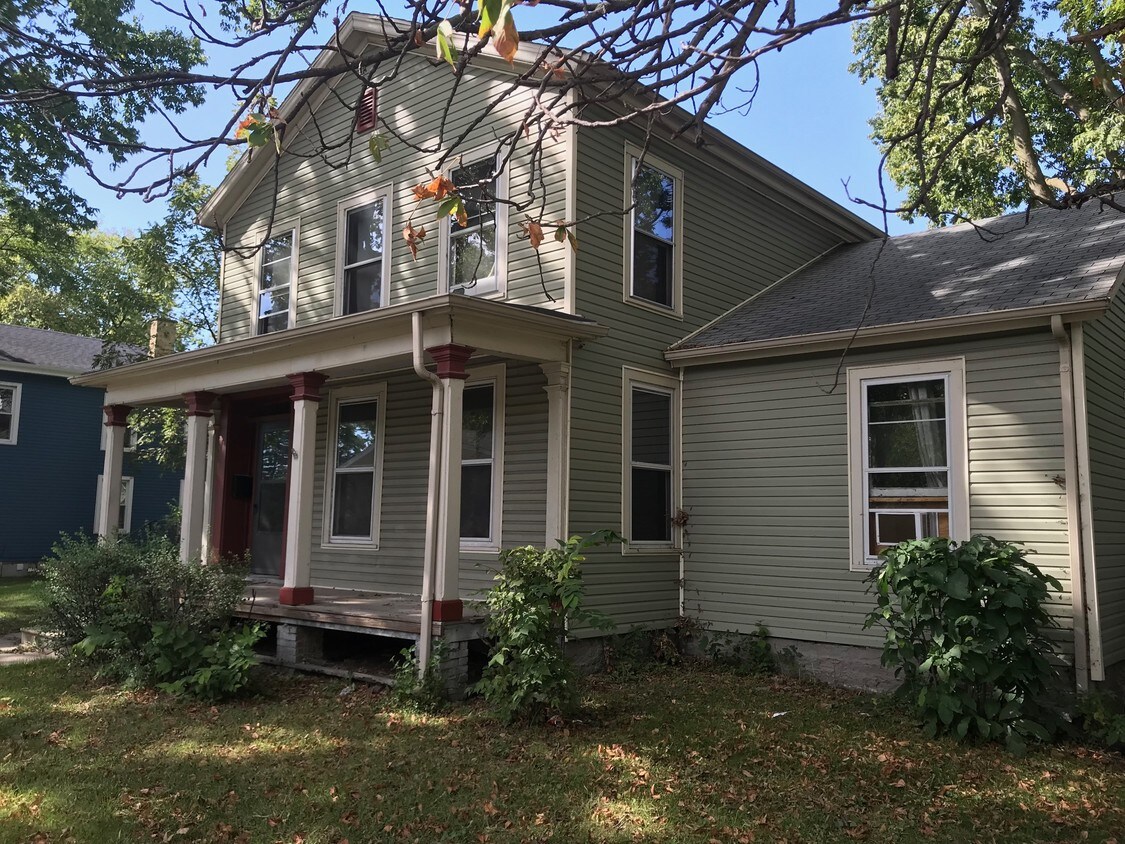 Foto principal - 408 E Baltimore St