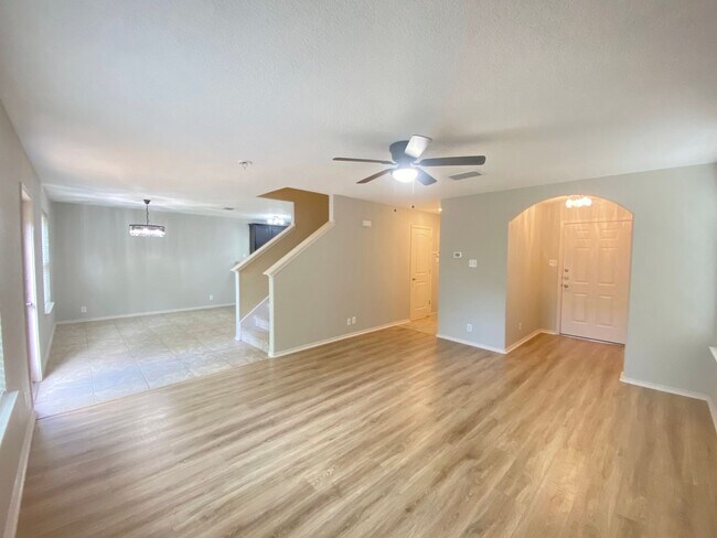 Building Photo - 7223 Summer Way