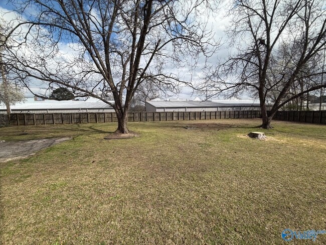 Foto del edificio - 756 Morris St SW