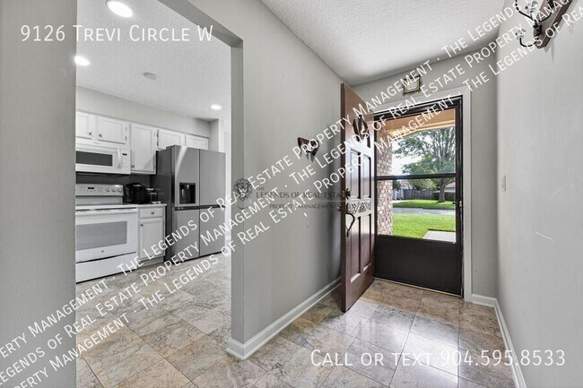 Building Photo - 9126 Trevi Cir W