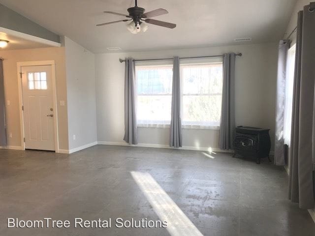 Building Photo - 3560 Sunset Dr