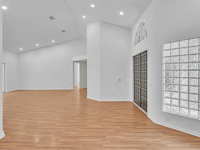 Foto del edificio - 3420 Washington Ln