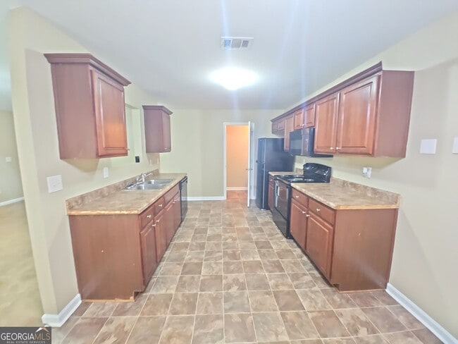Building Photo - 1098 Mcconaughy Ct