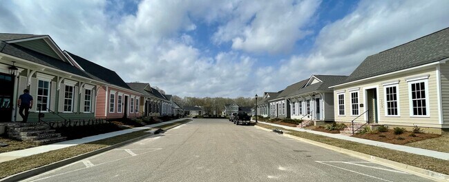 Foto del edificio - Beautiful home  in Americana!