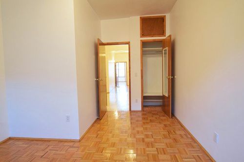 Foto del edificio - 720 5th Ave