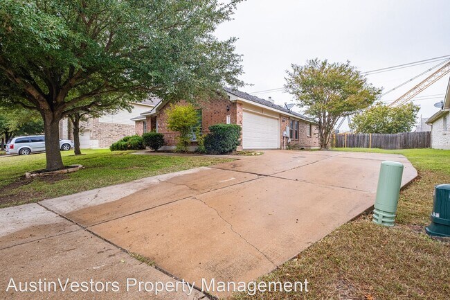 Building Photo - 4 br, 2 bath House - 612 Timothy John Dr