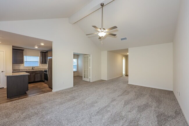 Foto del edificio - 1301 Redpine Dr