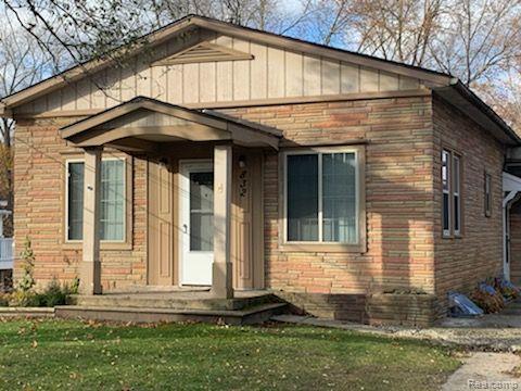 Primary Photo - 832 Farnsworth Rd