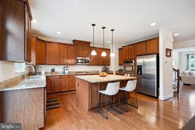 Building Photo - 16608 Danridge Manor Dr