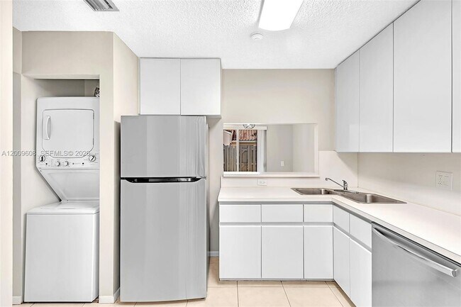 Foto del edificio - 1439 Springside Dr