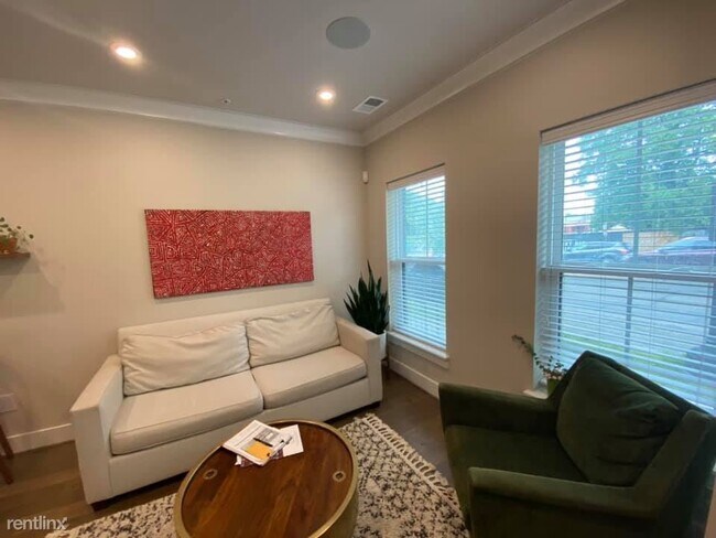 Foto del edificio - 7207 Georgia Ave NW
