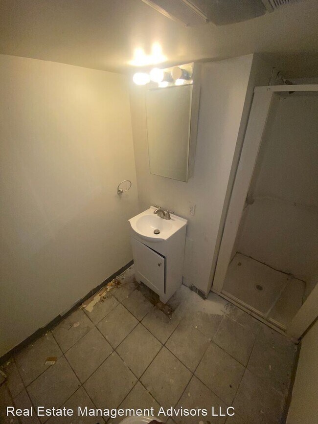 Foto del edificio - 4 br, 2 bath House - 369 W 21st Street