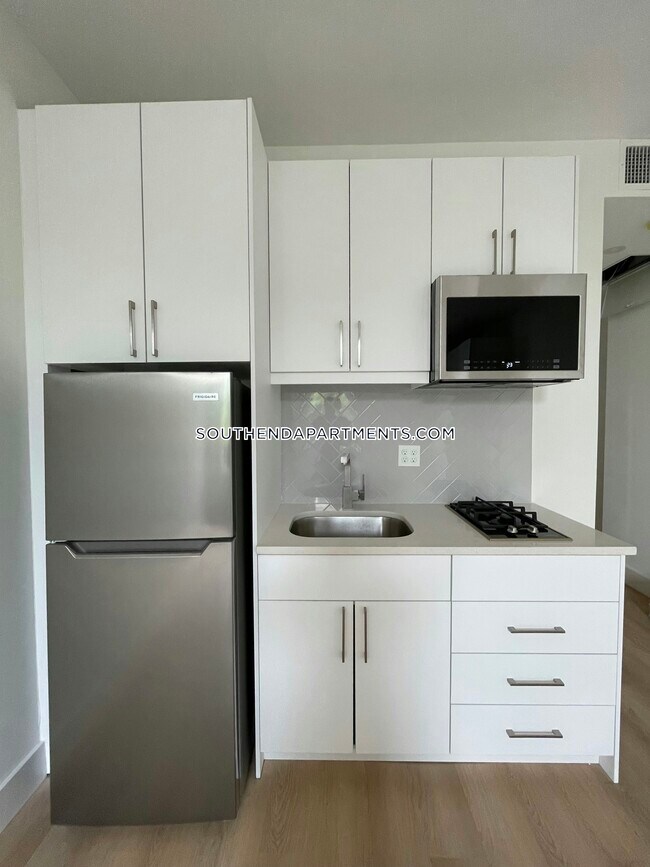 Foto del edificio - 1127 Harrison Ave