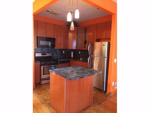 Foto del edificio - 183 Beach 73Rd St