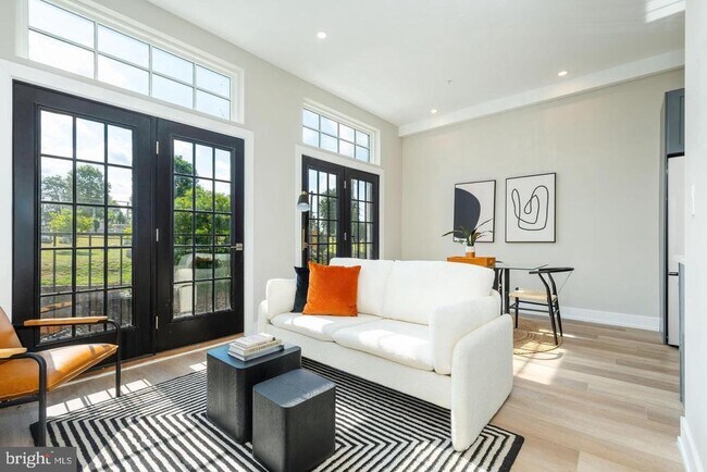 Foto del edificio - 3919 Ridge Ave