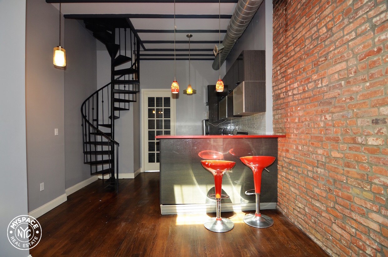 Foto principal - 524 Chauncey St