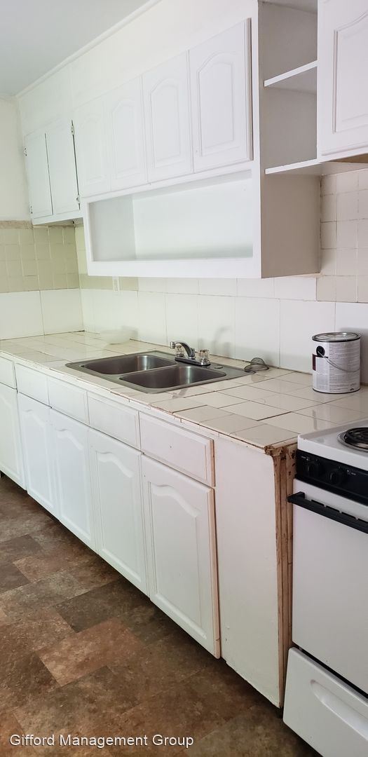 Building Photo - 1118 Victory Blvd