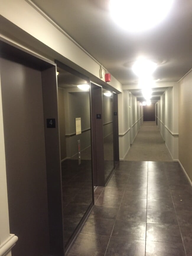 Foto del edificio - 5445 N Sheridan Rd