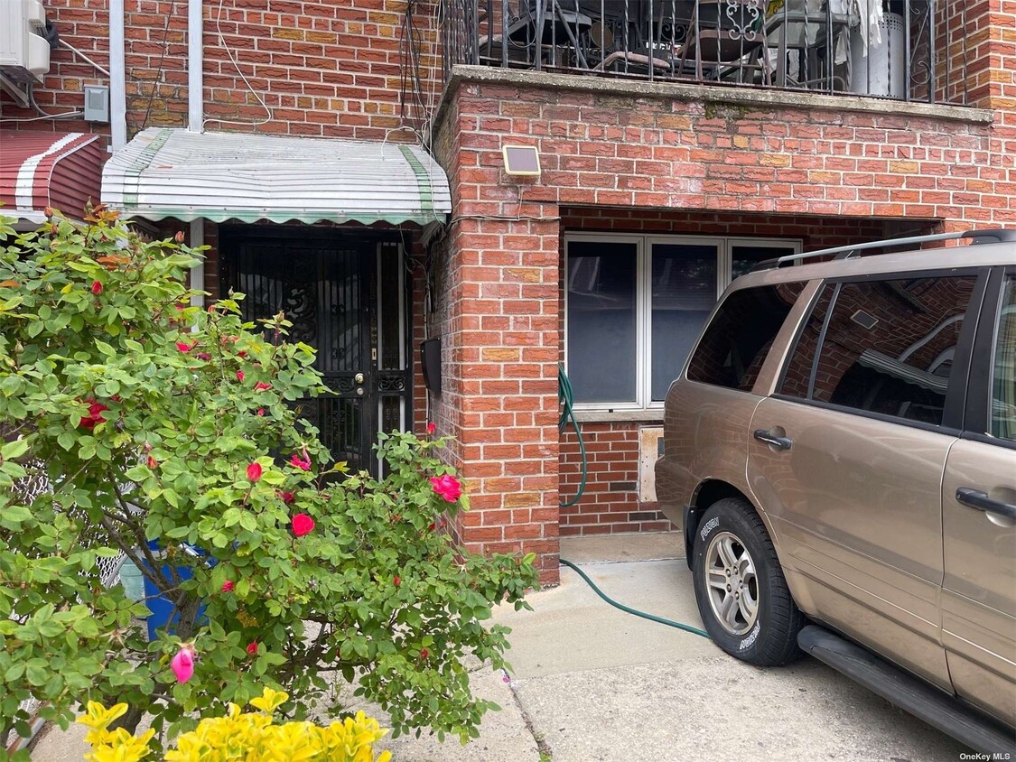 Foto principal - 153-15 79th Ave