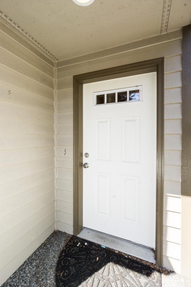 Building Photo - 3 bedroom in Seattle WA 98103