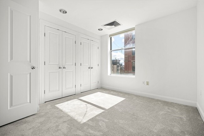 Building Photo - 1603 Washington St