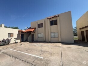 Building Photo - 4301 Ave Palermo