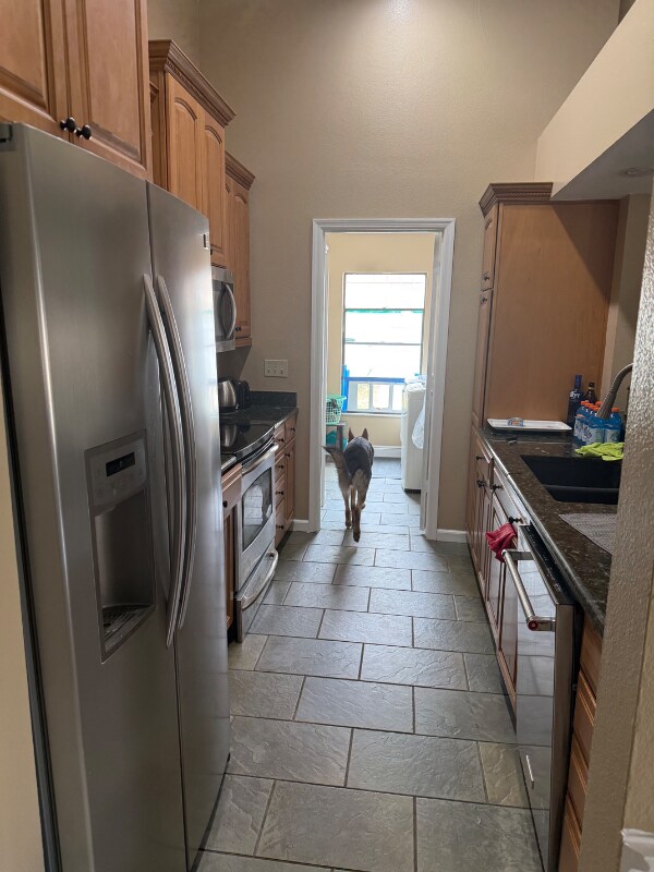 Foto del edificio - 721 Sandy Creek Dr