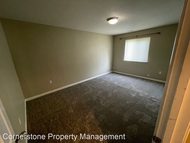 Building Photo - 4 br, 2.5 bath House - 625 Seitz Ct