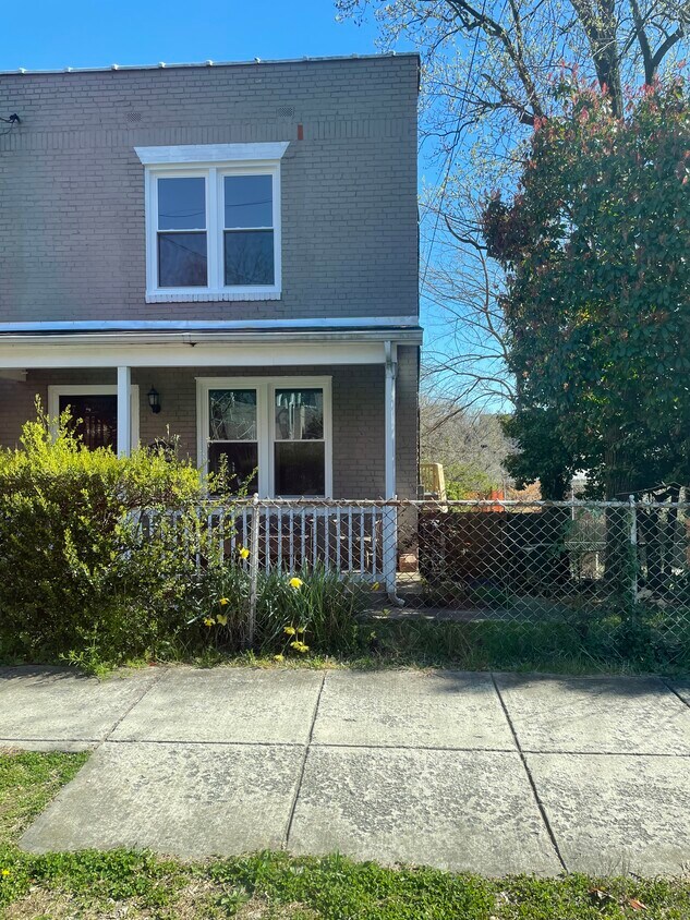 Foto principal - 733 Congress St SE
