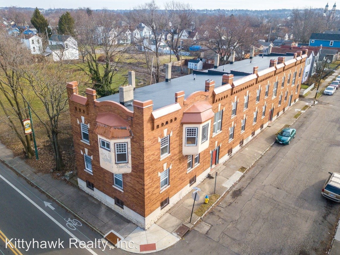 Primary Photo - 6 McClure St
