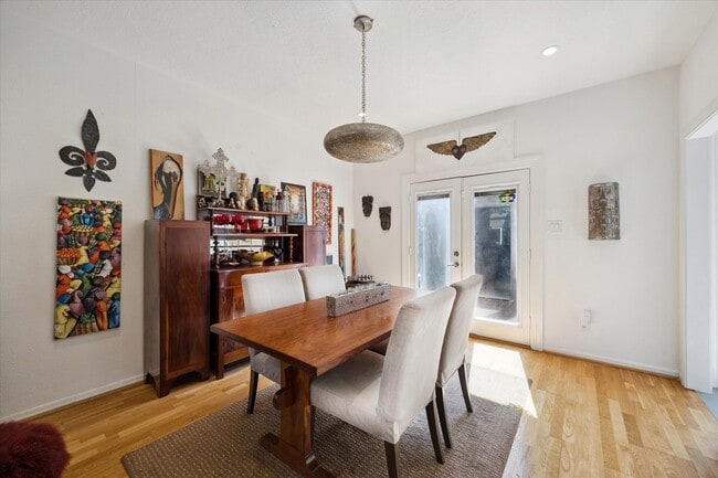 Building Photo - 701 Bering Dr