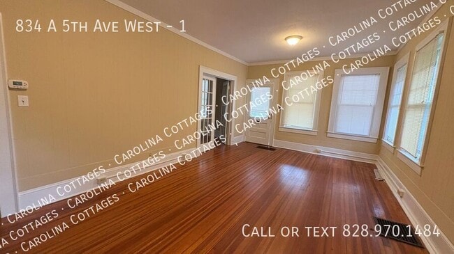 Foto del edificio - 834 5th Ave W